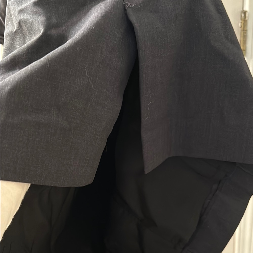 Elegant Black Women's Dress - Picture 5 of 7